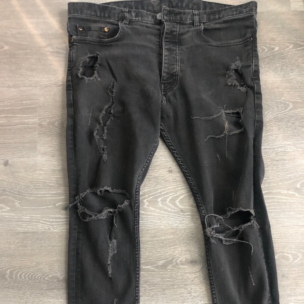 Men’s black OAK distressed jeans
